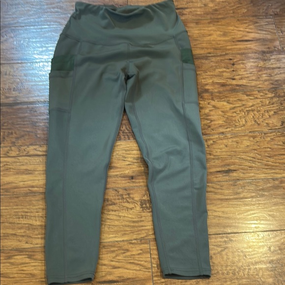 Green High-Waisted Leggings - Picture 1 of 7